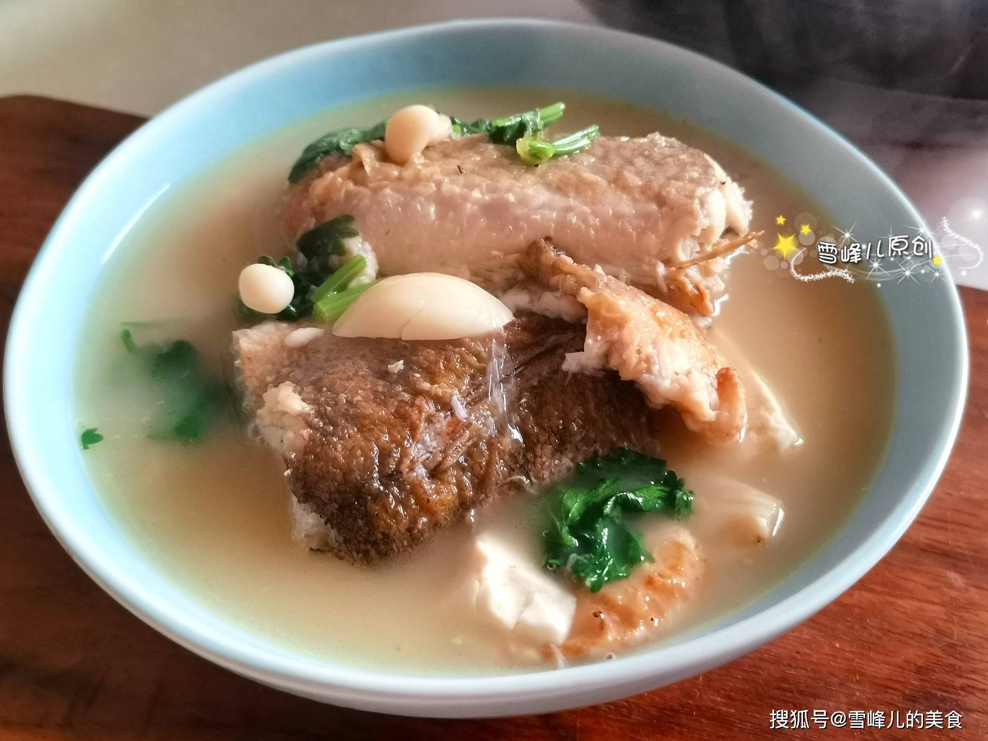 霜降前后吃狗杠鱼正当时,健脾益气营养好,炖一锅汤白如奶肉嫩滑_沙光