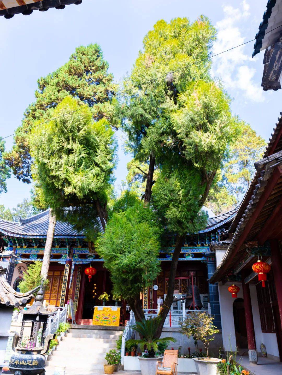 大理名山千年传奇:登鸡足山,揭秘镇山古寺历经了怎样的风雨