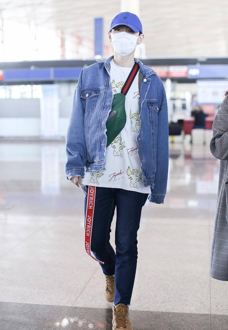 汪苏泷这也太敢穿了,各种时髦单品上身花哨吸睛,常人真驾驭不来