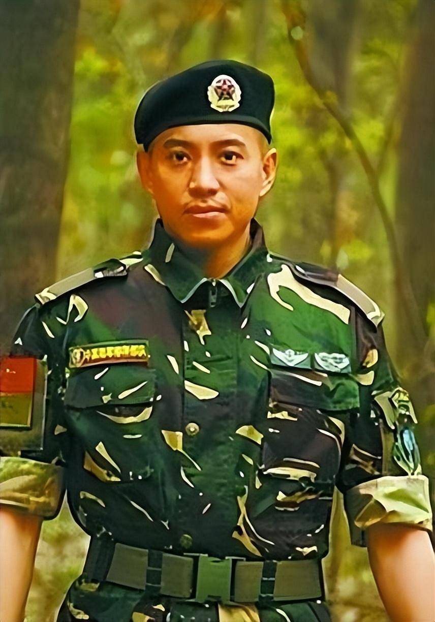 作为一名优秀的演员,谷智鑫曾出演过 《我是特种兵》 , 《恰同学少年