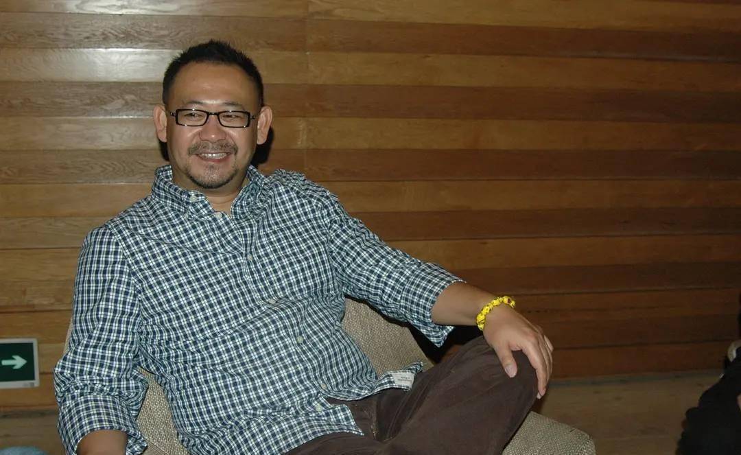 专情的姜武:娶高中同学25年恩爱如初,如今51岁成人生赢家_哥哥_姜文