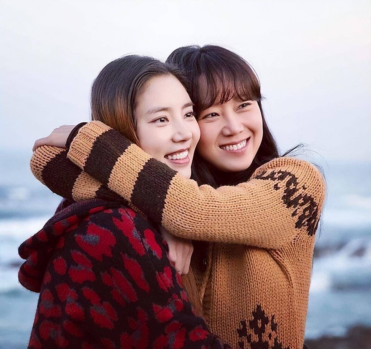 孔孝真低调和年下花美男结婚,运动鞋配白纱婚礼现场曝光_kevin_孙艺珍