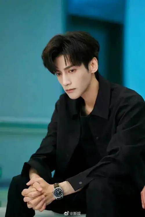 罗云熙吴倩没有演技,只能宣传吻戏了