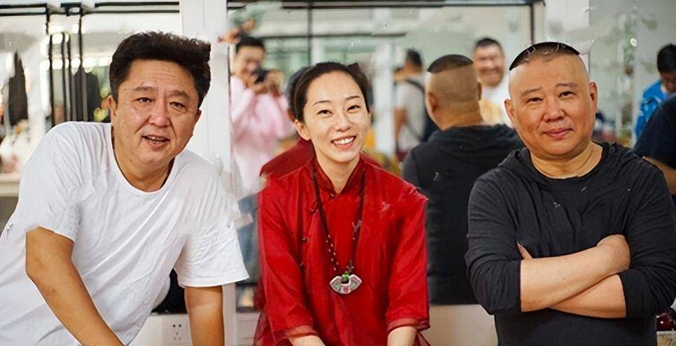 侯瓒:怨恨父亲侯耀文14年,和二伯侯耀华争家产,如今过得怎样了_刘彦