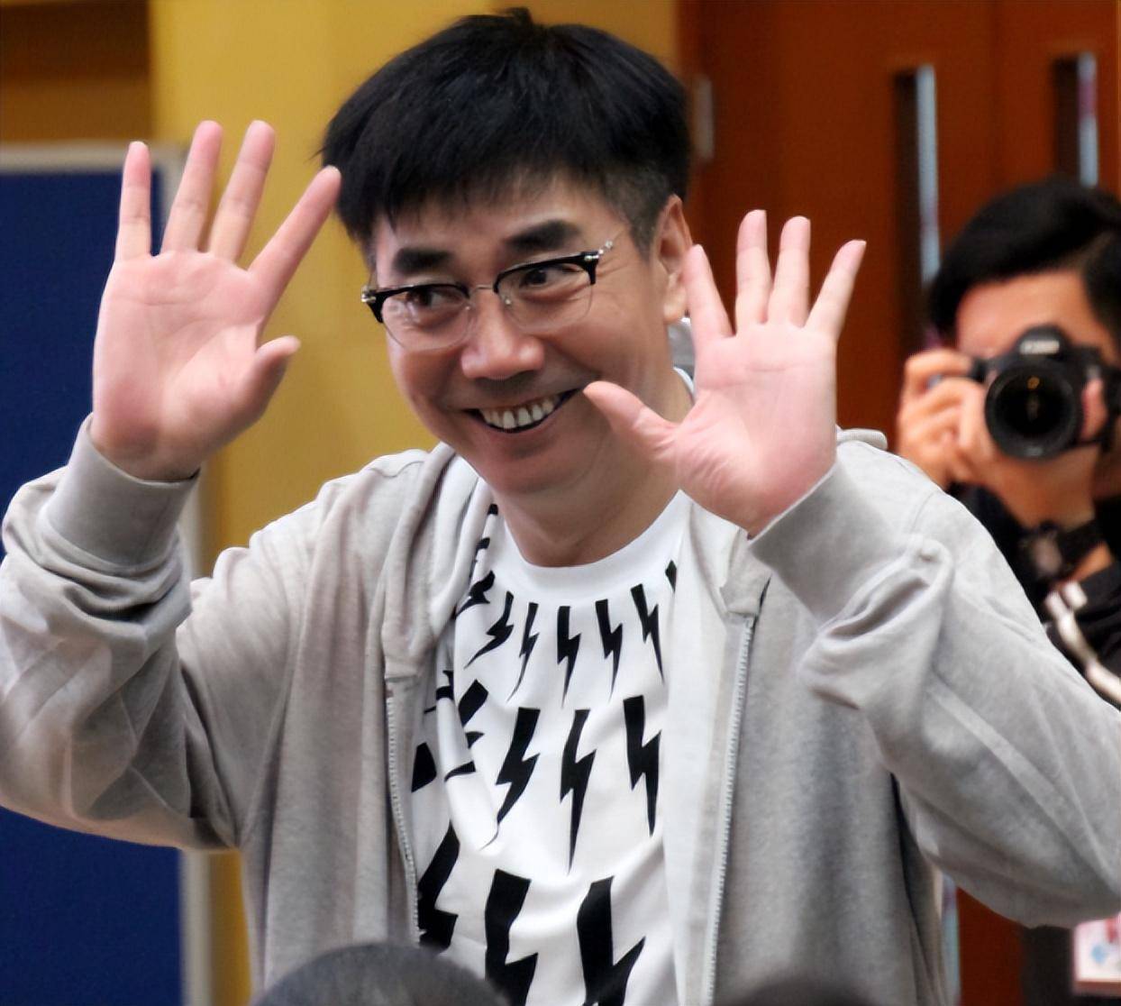 厉玲:带儿子再婚嫁演员范明,重组家庭背后有泪水与心酸_生活_父亲