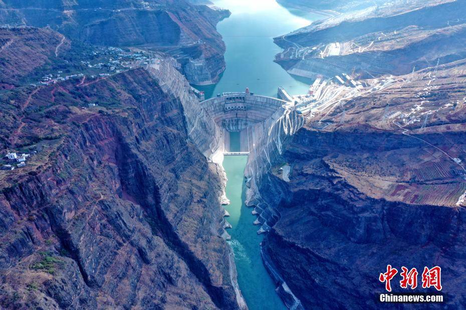 白鹤滩水电站蓄水水位图片