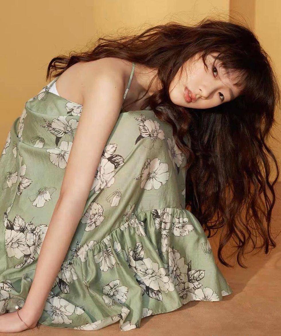 14岁成美妆品牌代言人,美的超凡脱俗_许曦文_elly_网友