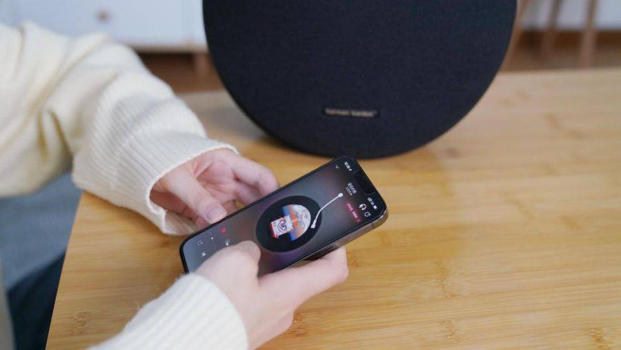 哈曼卡顿ONYX STUDIO 6蓝牙音箱评测：桌面音箱的不二之选