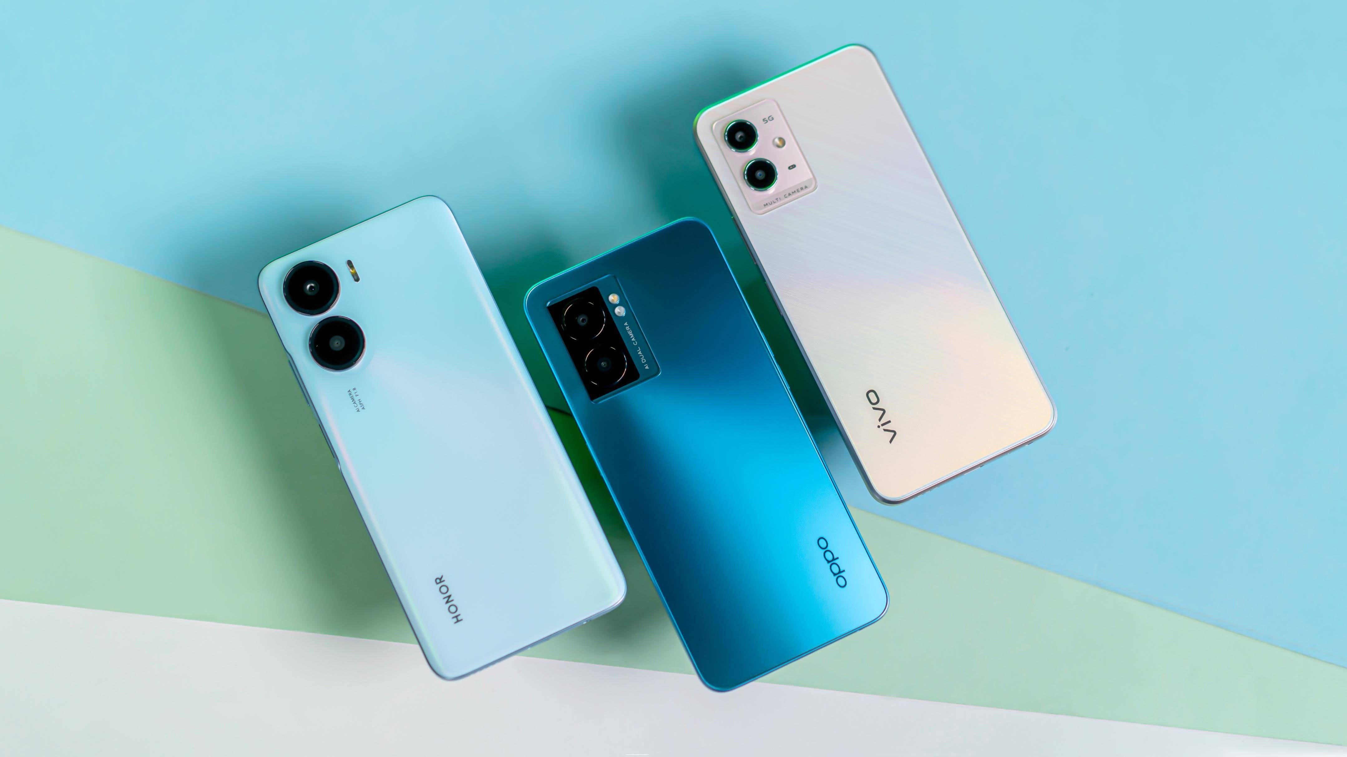 原创预算1500以内荣耀畅玩40plus对比同价位竞品是否值得入手