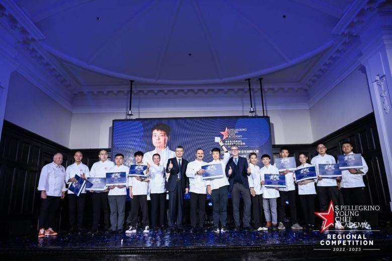 張祎折桂2022-23圣培露世界青年廚師大賽中國大陸賽區冠軍 區域首位女冠軍誕生