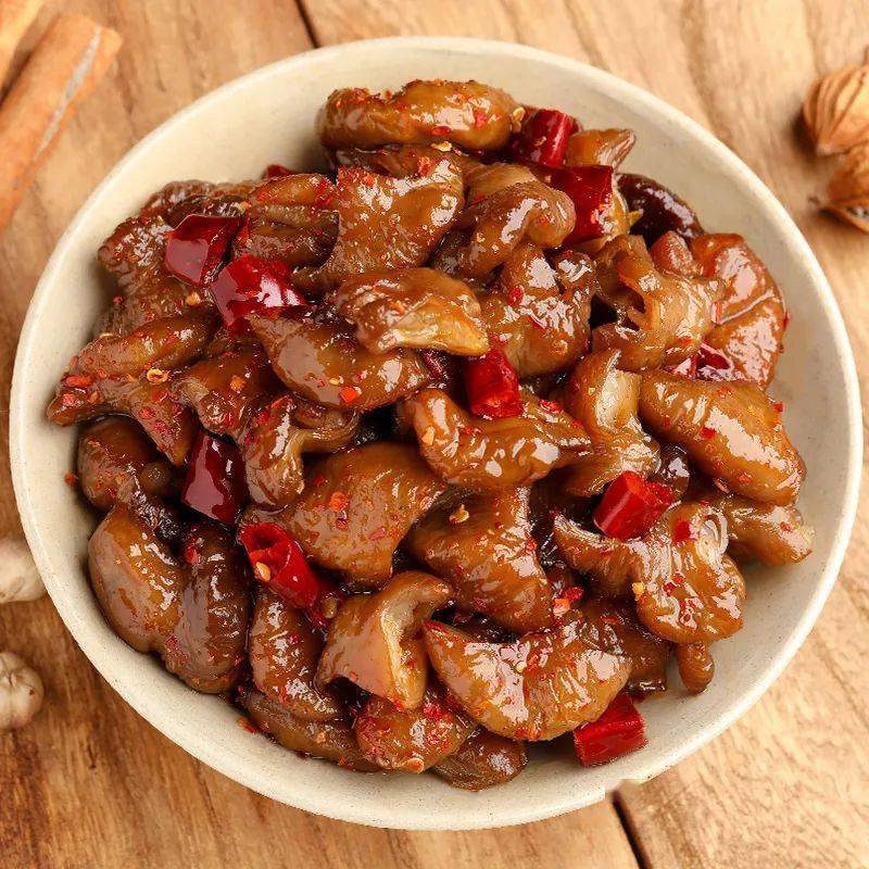 辣卤肥肠,无骨冷吃兔,脆皮五花肉,干妈牛肉,香辣鸡脚筋.