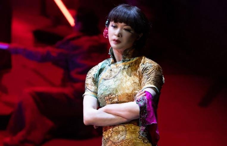 金星的舞台谢幕太有气质,能永远保持高贵是真本事,优雅永不过时