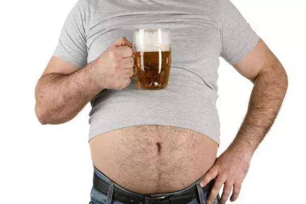 "啤酒肚"和啤酒无关_腹部_原因_研究