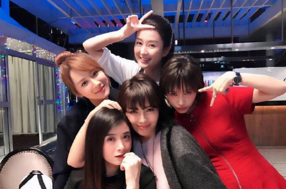 杨紫生日李现任嘉伦乔欣卡点送祝福,她的回复藏着一颗有趣的灵魂_好友