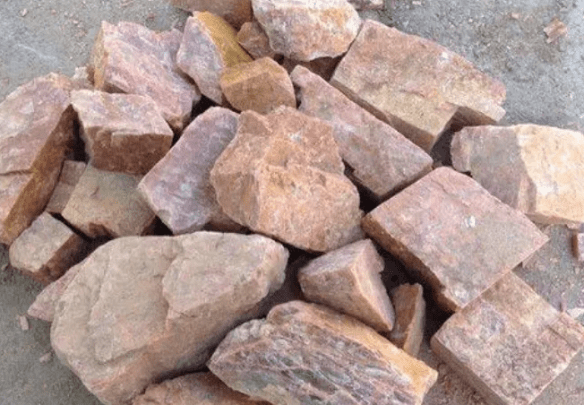 我国钾长石资源储备极其丰富,且分布十分广泛,主要省份在安徽,内蒙