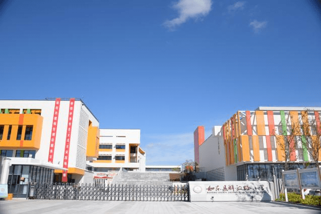 如东县解放路小学:"馆校共建"拓展教育天地_活动_课程_校园