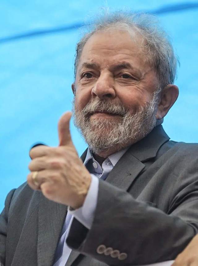 卢拉三任巴西总统,曾因贪腐入狱,从擦鞋童到"巴西之子"_索纳罗_工人