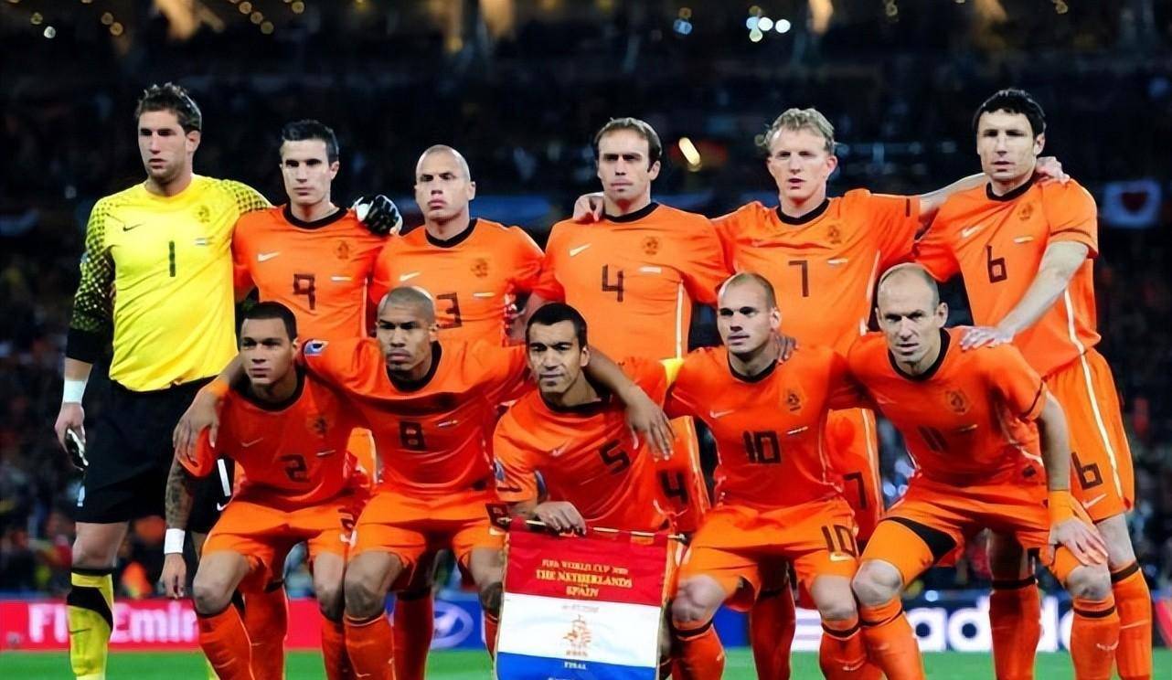 在2014年夺得世界杯季军后,荷兰队进入了一个势均力敌的时代