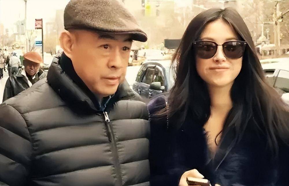 演员朱珠的成名之路:一生中爱过的四个男人,最终嫁给普通人_李泉_感情