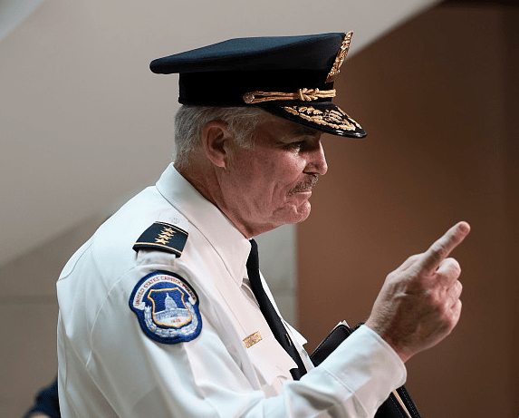 美国会警察局长:美国政治紧张局势加剧 议员需额外保护_威胁_地方