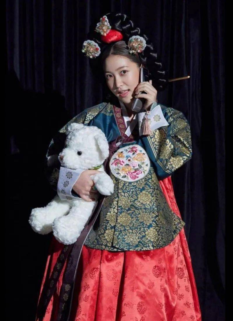 junior神童,shinee的温流,aespa的giselle,redvelvet的yeri, nct泰容&