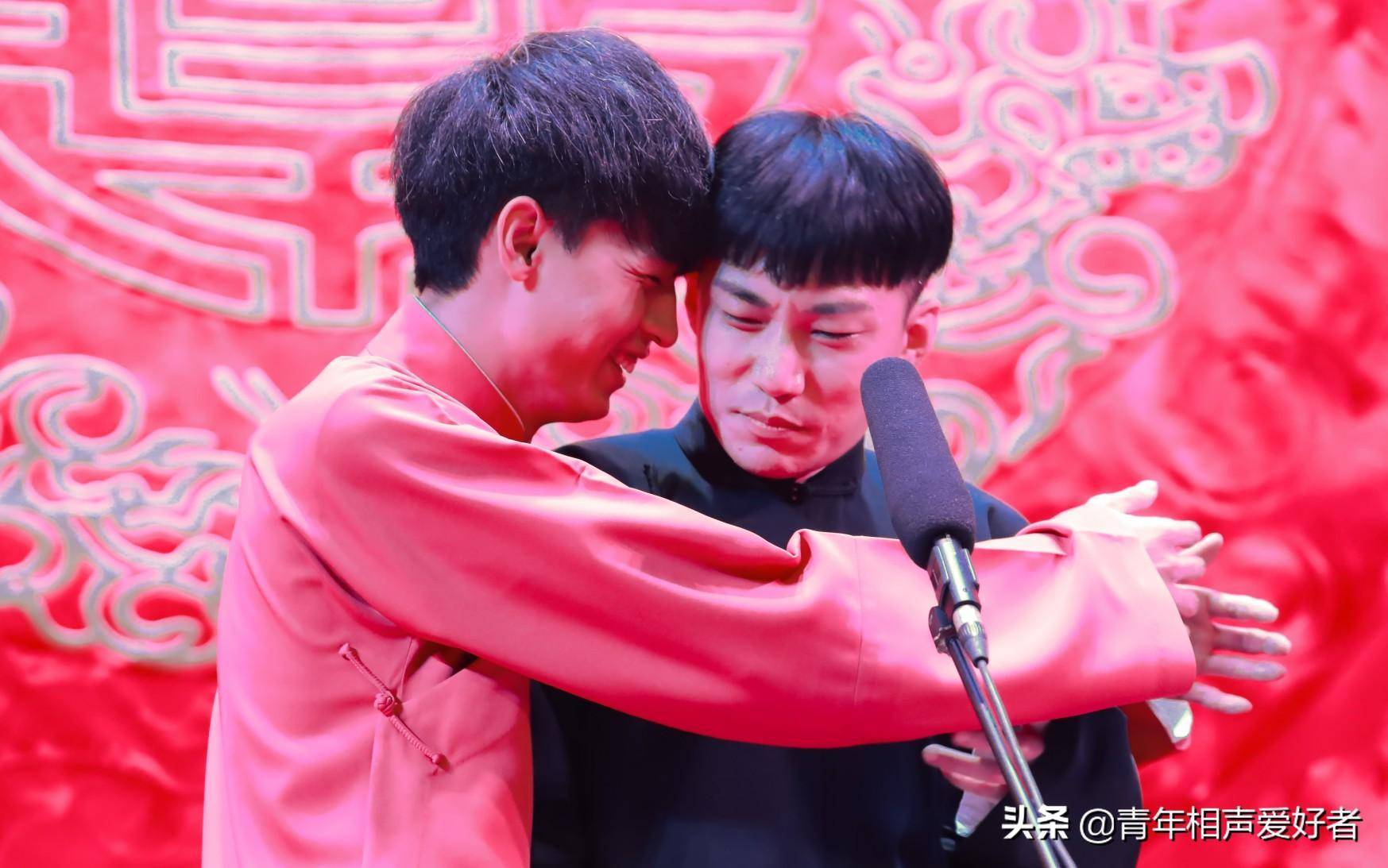 德云社秦霄贤力挺何九华,两人首场演出亮点多,丝毫不怕流言蜚语_合作