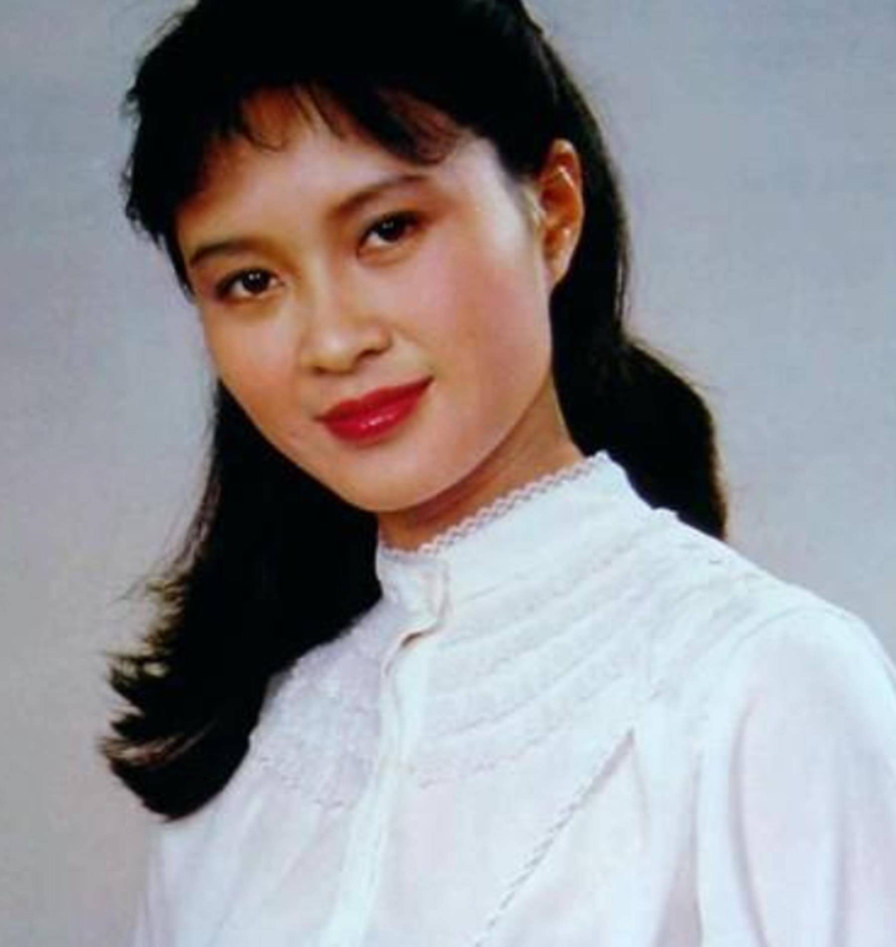 屠洪刚:3个孩子3个妈,为省学费让亲儿子辍学,却给继子买豪车_方舒