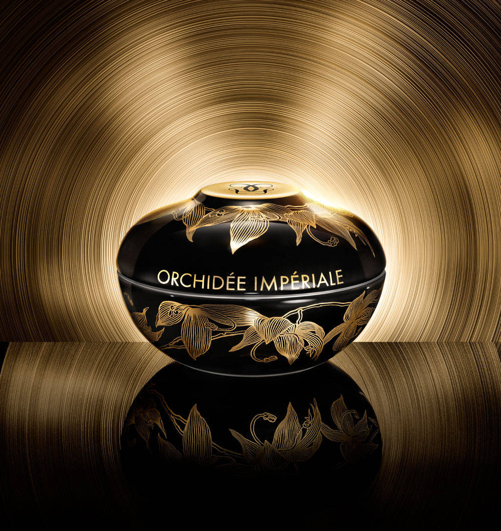 艺术限量版臻兰面霜艺术限量版娇兰御廷兰花黑兰面霜,装在饰有李洪波