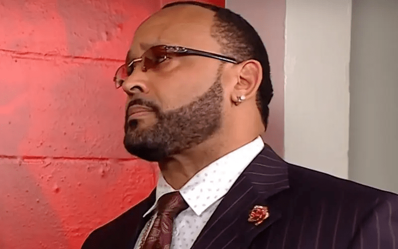 y2j被称为更衣室领袖,wwe公布明年摔角狂热大赛计划!