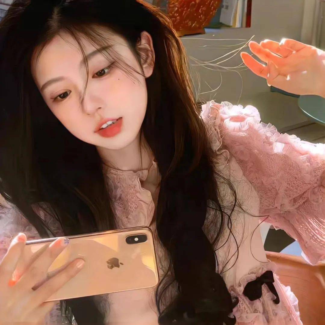 头像| 念念不忘的ins头像合集_头像_ins