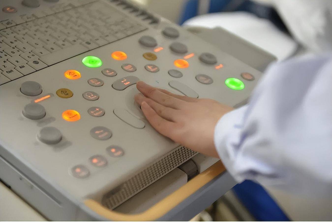 体检发现颈动脉斑块,每年彩超检查大小不一,为什么_变化_治疗_超声