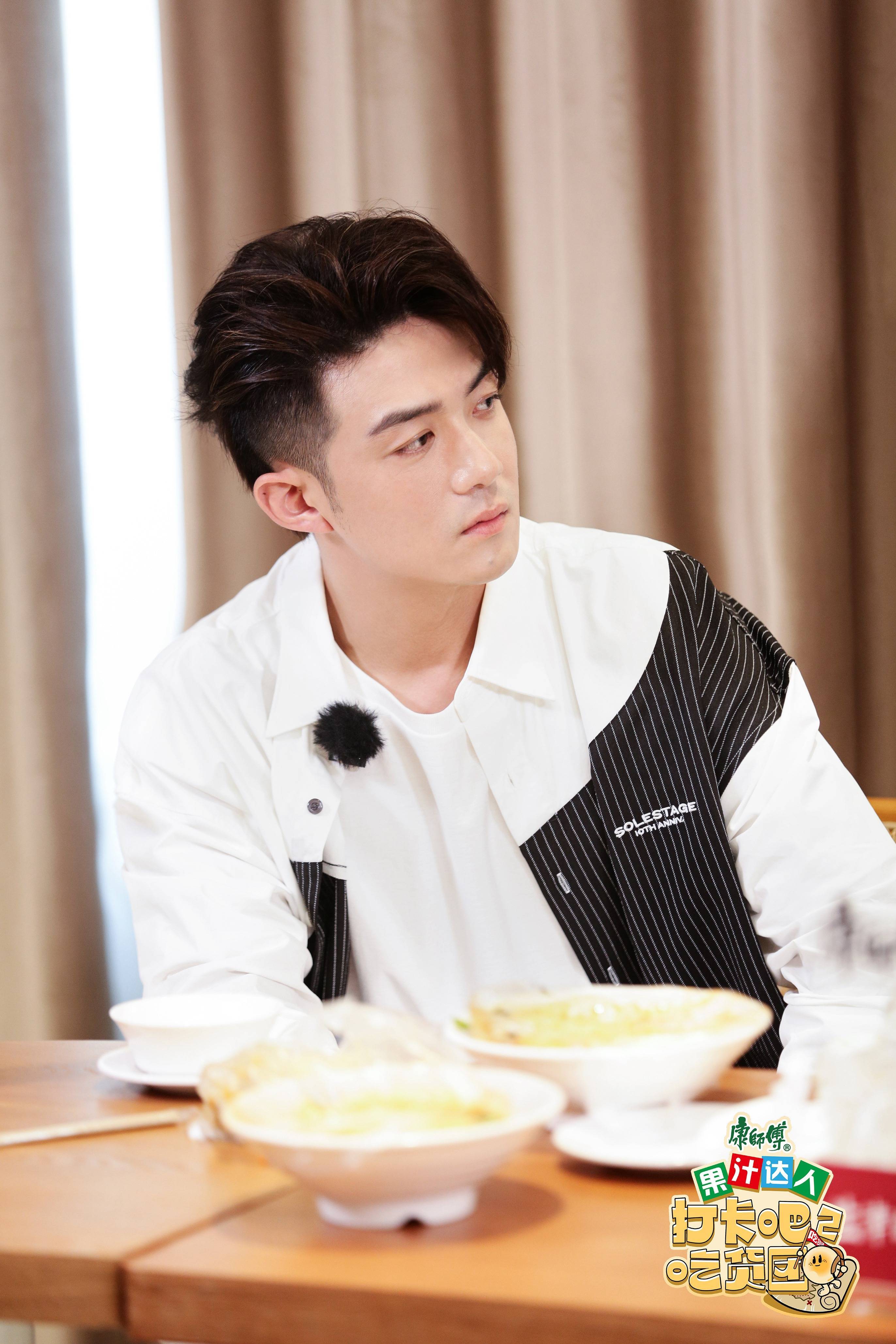 鱼香虾排的味道,也品尝到了沈阳名吃烤鸡架,内蒙烤全羊,西安葫芦鸡等