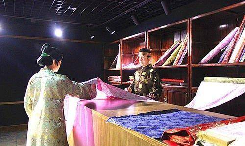 防骗经：骗子假拆殷商买马，让马商陪本身回家，实则拆马商骗绸缎