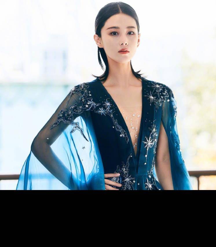 张馨予公开diss八组匿名爆料,不料反效果,旧事被扒火速删文_网友_地方