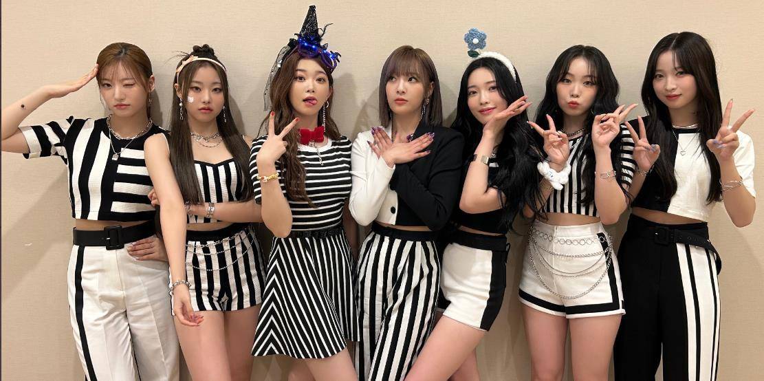 成员 moon sua,suhyeon,haram,sheon,siyoon,以及两位日本成员 tsuki