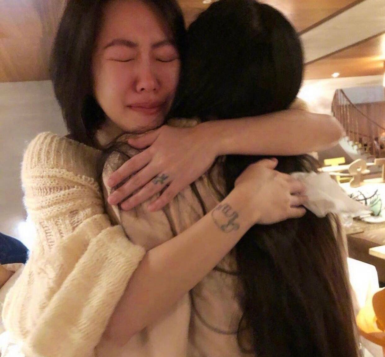 分手14年，侯佩岑仍与周杰伦绑缚上热搜，她的心计心情都藏在笑容里