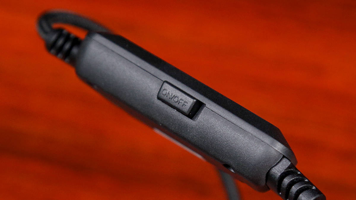 美加狮P.I.L.O.T.5游戏耳机评测:听音辩位好选择