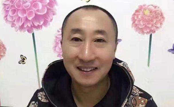 赵本山最得意弟子,46岁车祸去世,原因仅仅是因为省下55元!