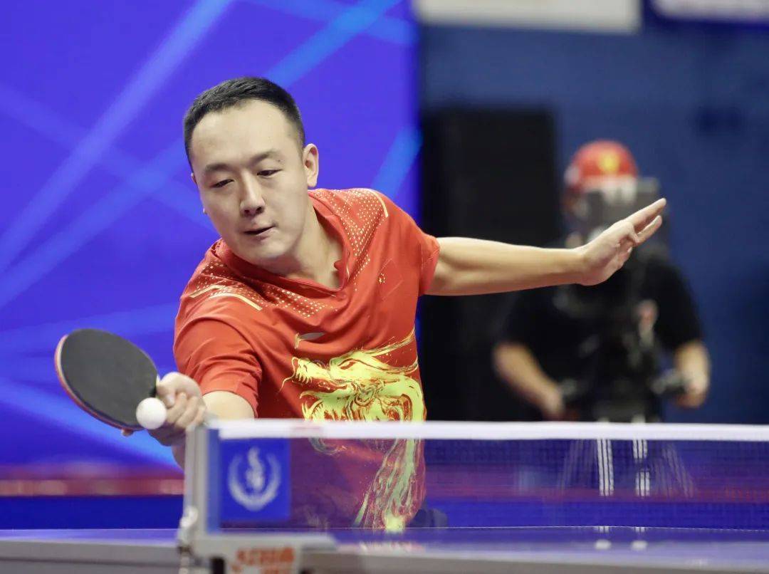 男女单打正赛战罢首轮,种子选手明日登场 | 全锦赛_决赛_比赛_王楷博