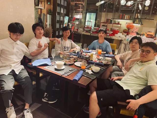 深国交2022届毕业生李一卓:牛津与数学--理想主义的心之所向_考试