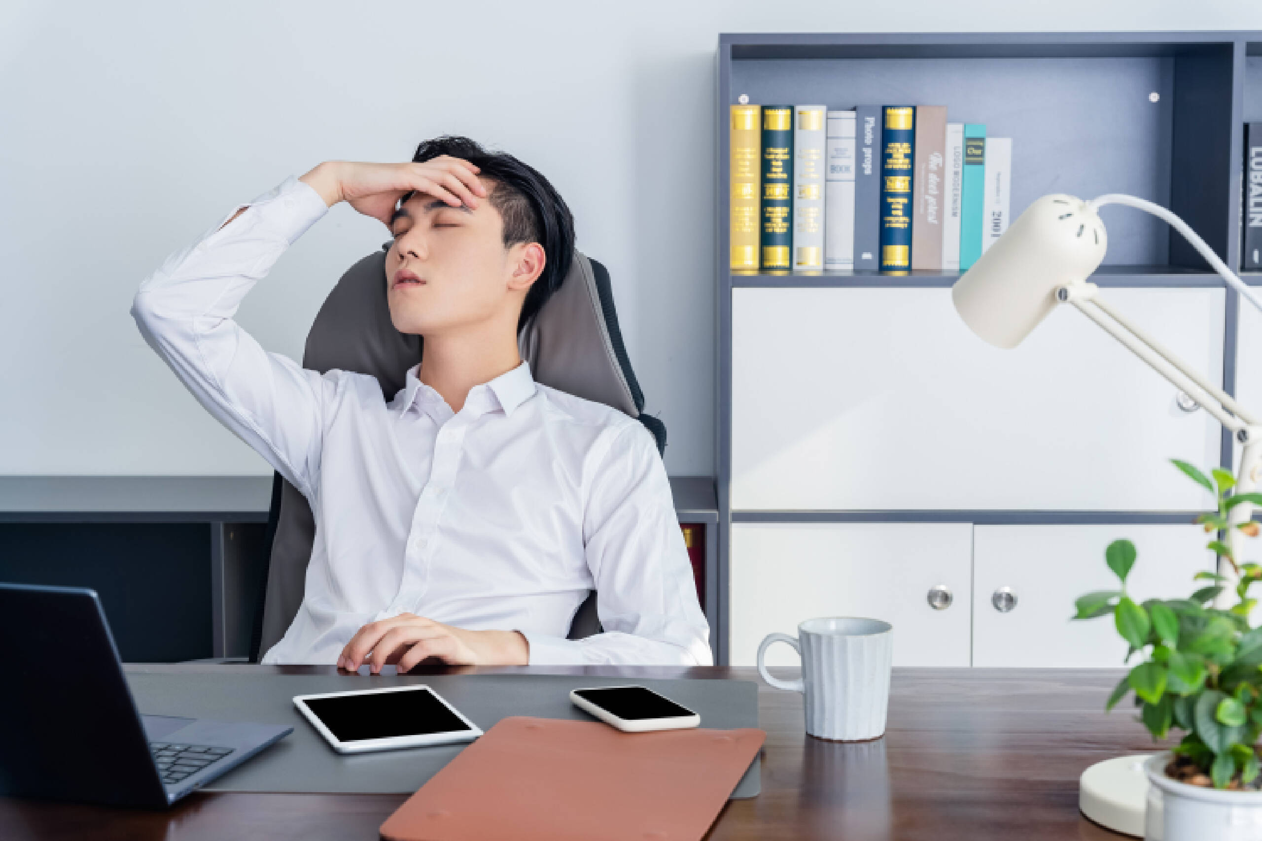 一干正事儿就容易走神打盹?几招让你做事拥有专注力!