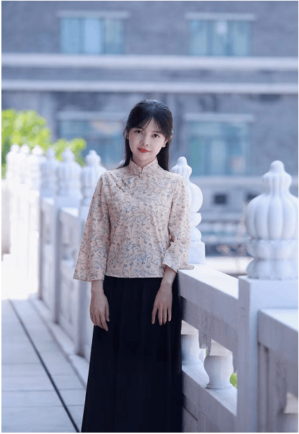 广西壮族自治区第十五届运动会(平乐分赛区)美女选手赵晓莲带你冲浪