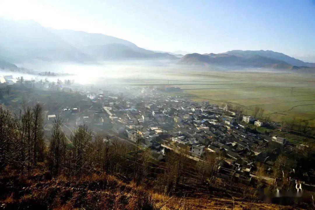 娜姑白雾村,距离会泽县城19公里,历史悠久,遗存丰富,天人和一,完整的