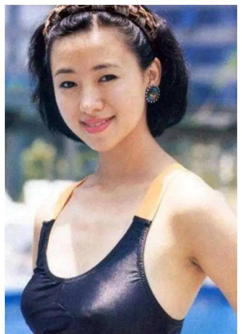 并且可能"小蜜桃"这个称号,更是钟甄唯一不介意的一个外号了;在经历过