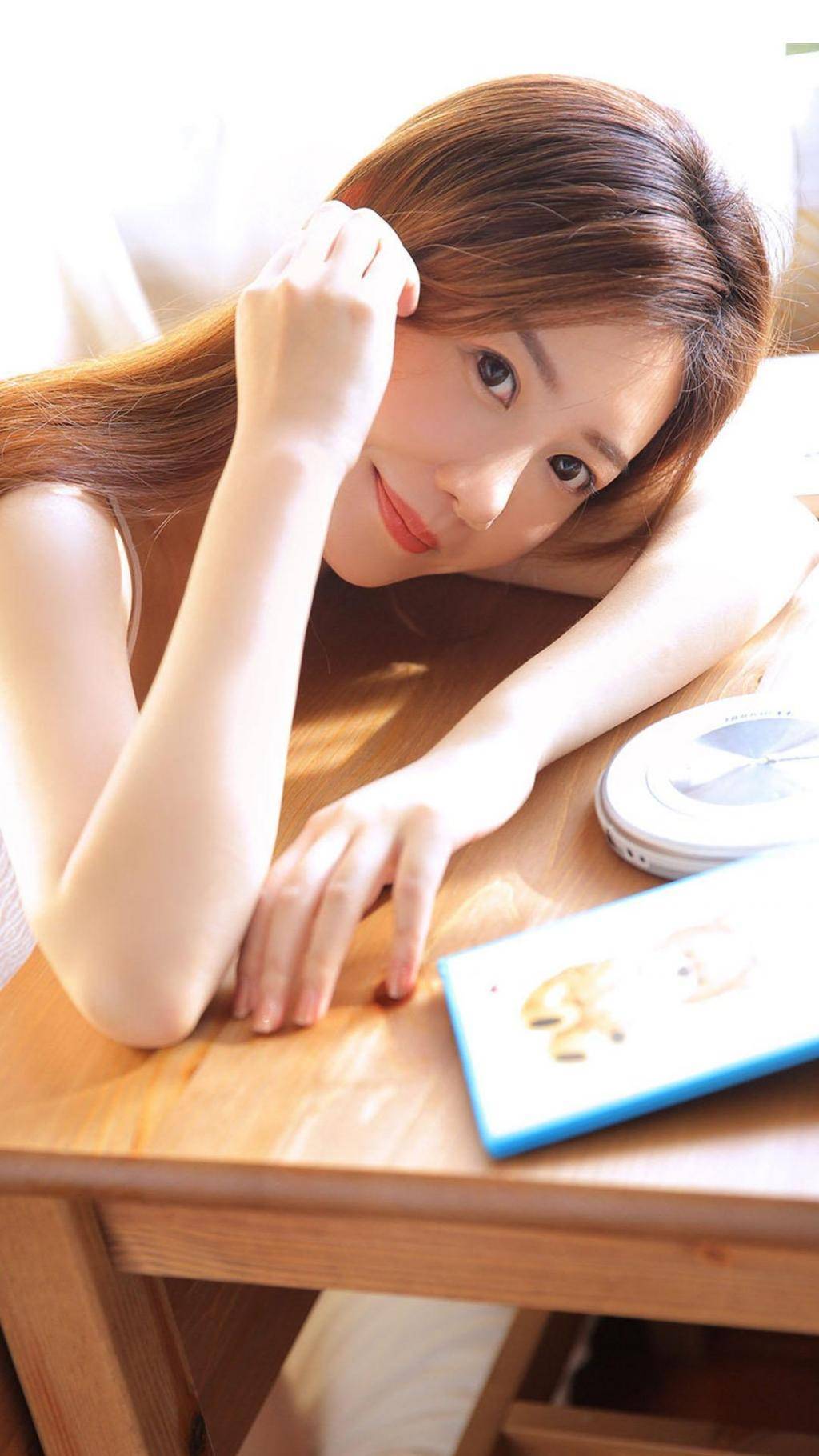 唯美诱人少女手机壁纸图片