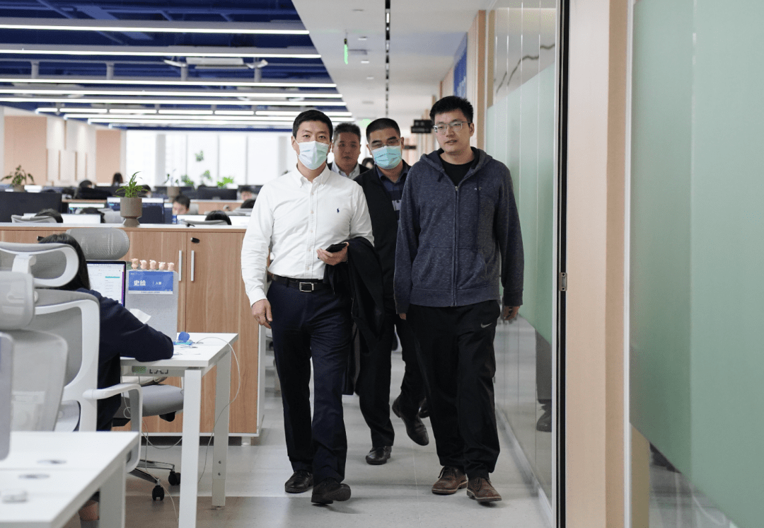 【园区|动态】厦门市集美区区长倪杰一行到访信息港小镇_企业_服务