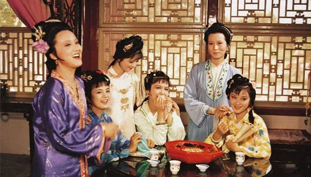 暖香坞雅制灯谜,薛宝钗谜语的谜底是什么?暗喻是什么?贾宝玉渔翁造型的寓意_斗笠_黛玉_李纨