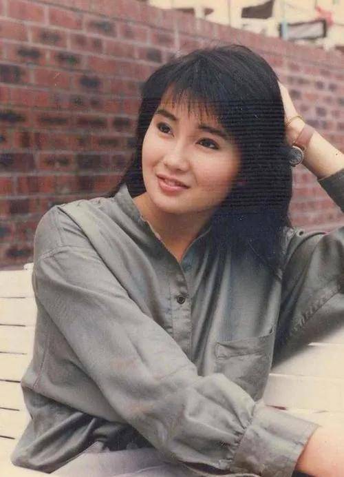 盘点八位身材削瘦的女星,个个瘦骨嶙峋,让人看了心疼