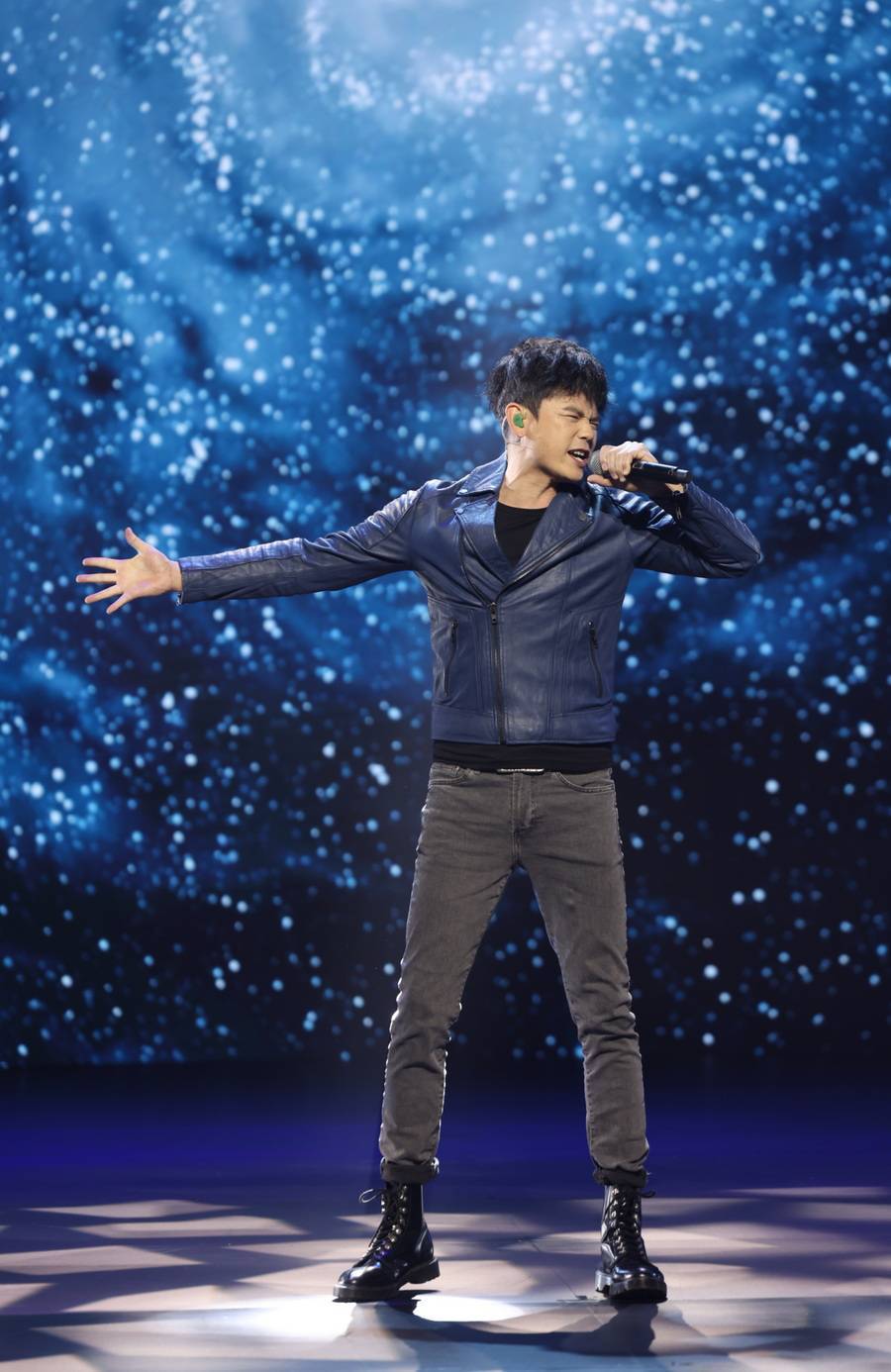 张恒远献唱央视网《我的超级英雄》_歌声_音乐_歌迷