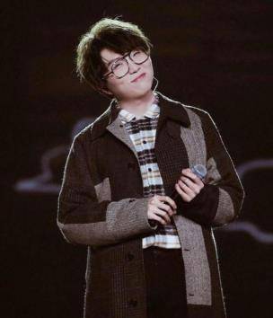 歌手毛不易谈爱情观,这爱情观道出了多少人的心声_生活_一个人_父母